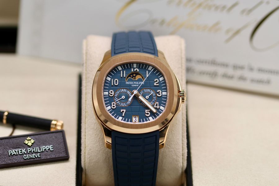 Patek Philippe Aquanaut 5261R-001